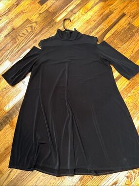 Clara Sun Woo Black Cold-Shoulder  Dress